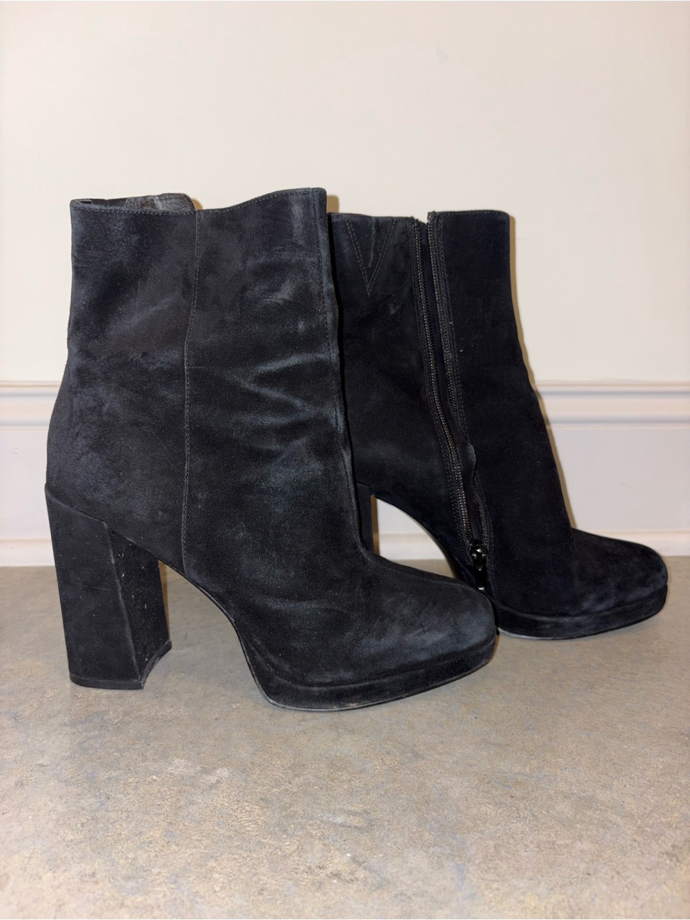 Steve Madden Black Suede Chunky Heel Ankle Boots
